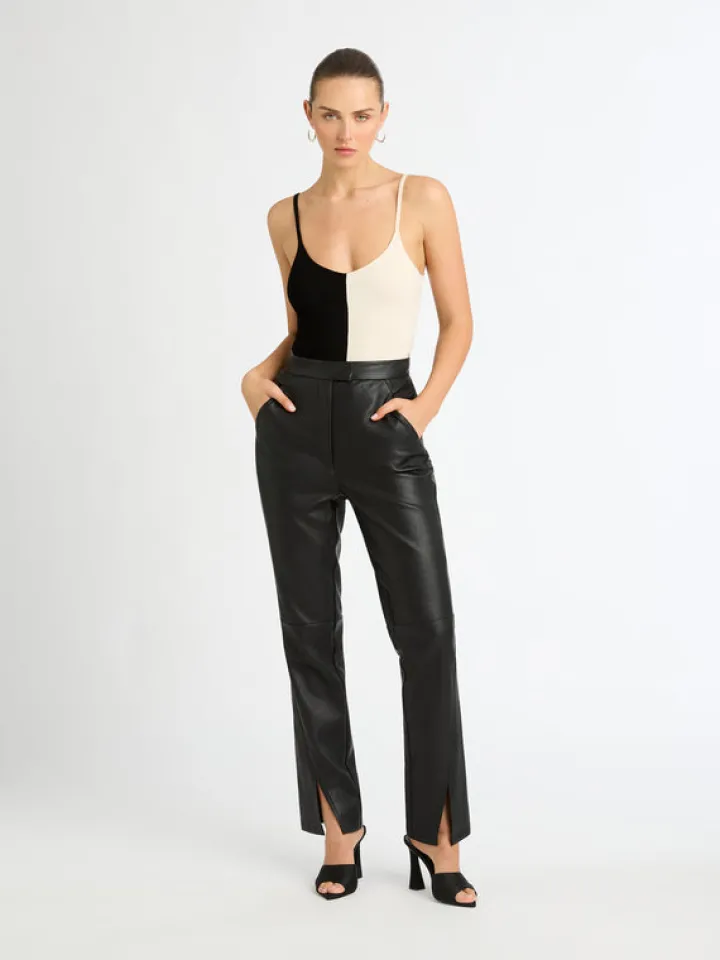 Woman SHEIKE Crossroads Knit Top