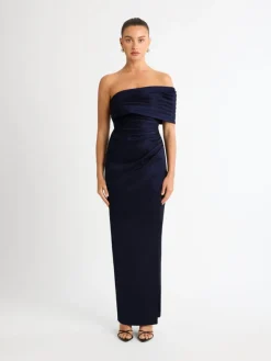 Woman SHEIKE Giselle Gown