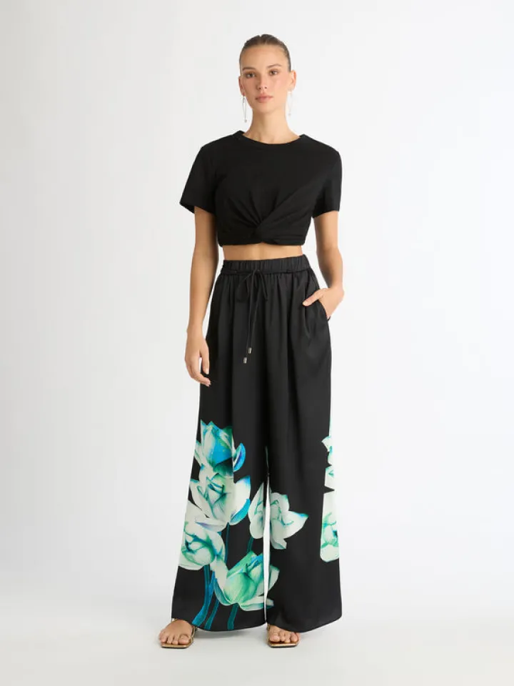Woman SHEIKE Images Tee