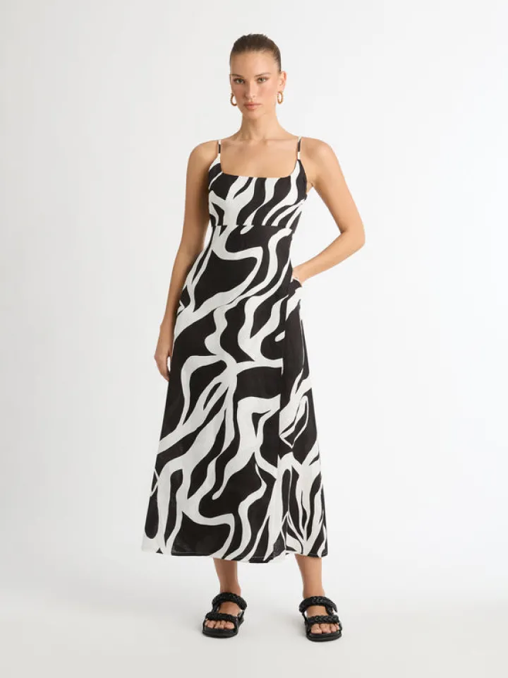 Woman SHEIKE Intuition Linen Maxi Dress