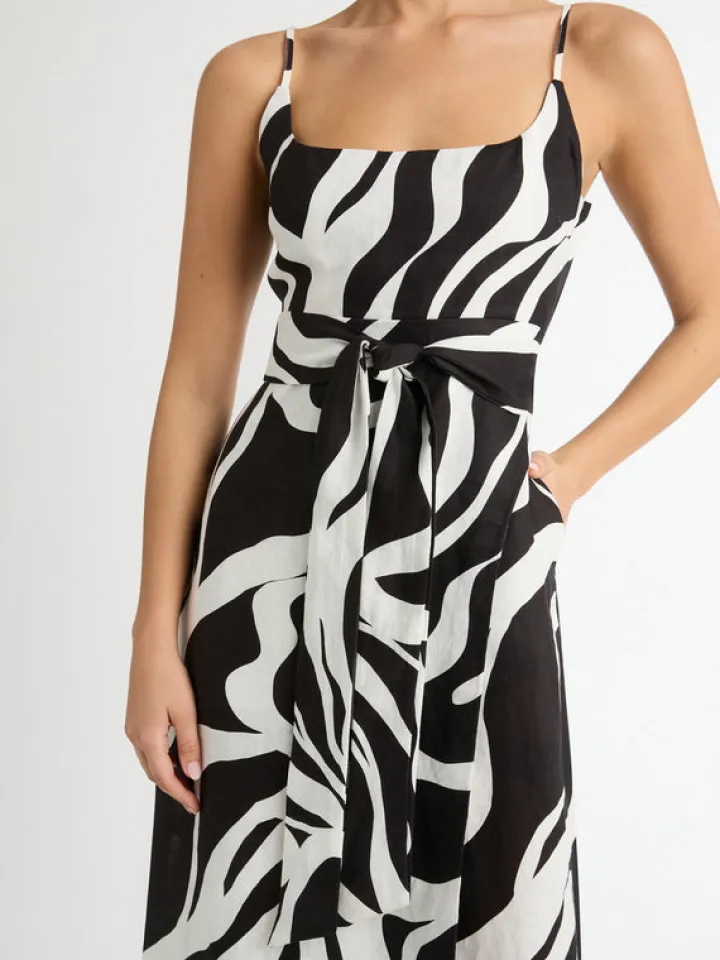Woman SHEIKE Intuition Linen Maxi Dress
