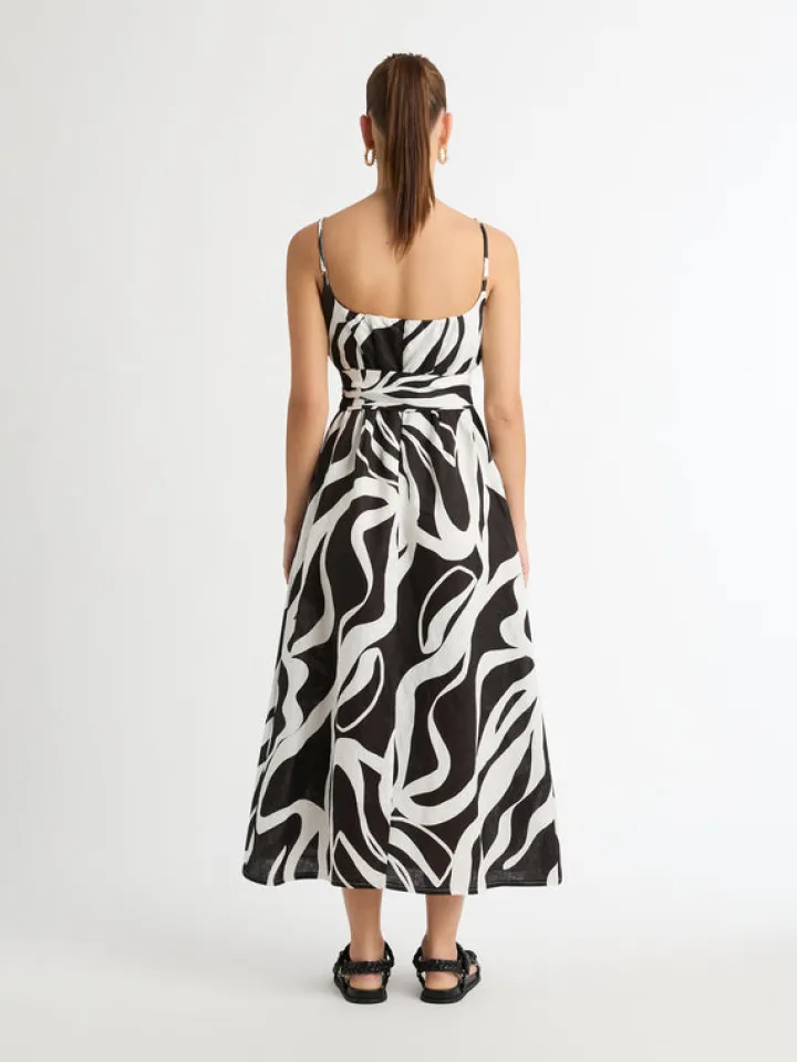 Woman SHEIKE Intuition Linen Maxi Dress
