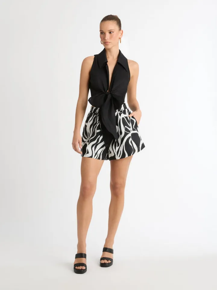 Woman SHEIKE Intuition Linen Short
