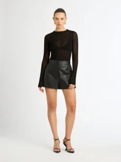 Woman SHEIKE Jamie Short