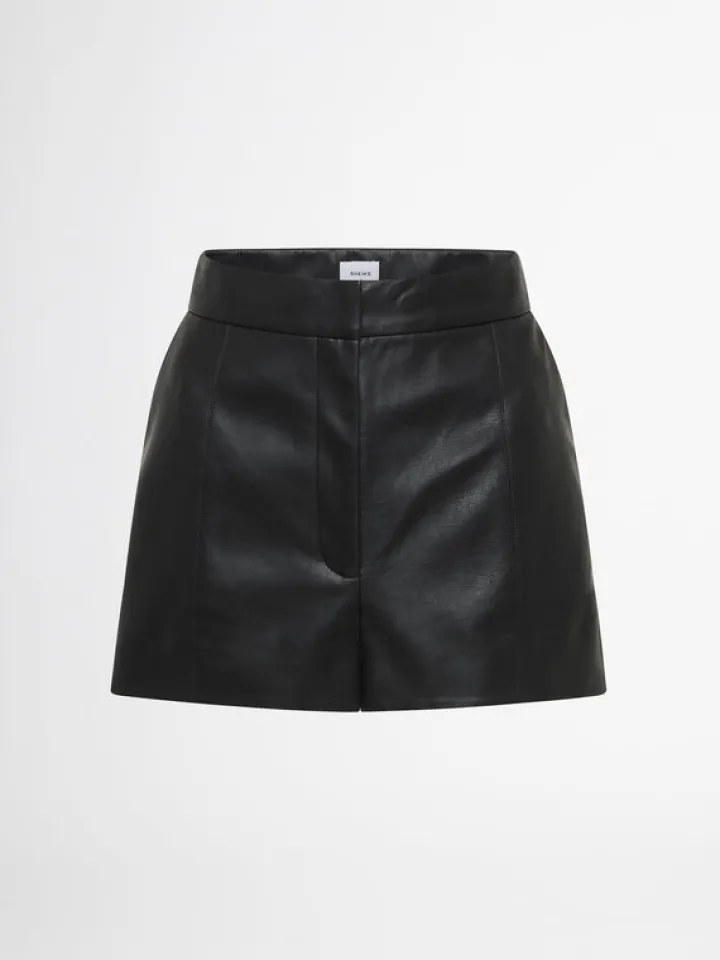 Woman SHEIKE Jamie Short