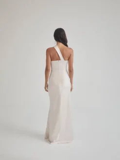 Woman SHEIKE Jovana Gown