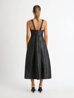 Woman SHEIKE Karolina Dress