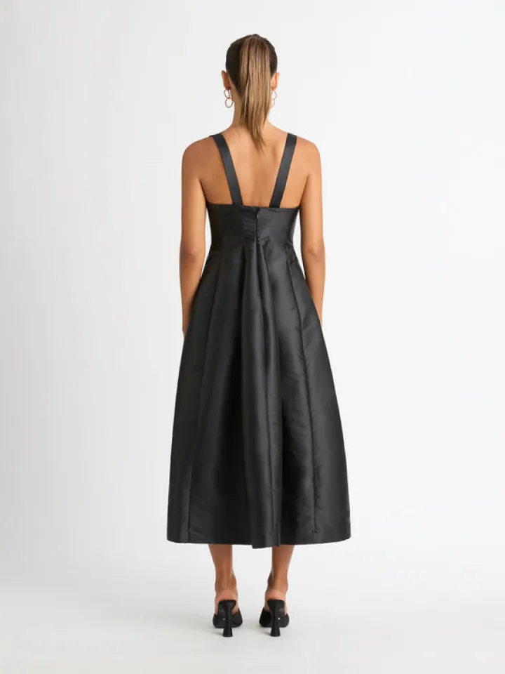 Woman SHEIKE Karolina Dress