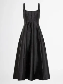 Woman SHEIKE Karolina Dress