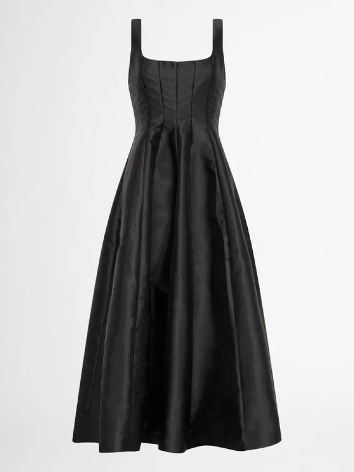 Woman SHEIKE Karolina Dress
