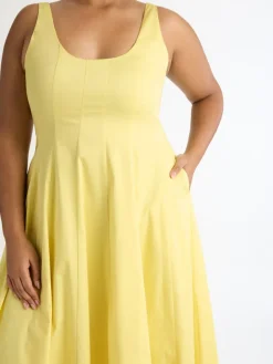 Woman SHEIKE Magnolia Midi Dress