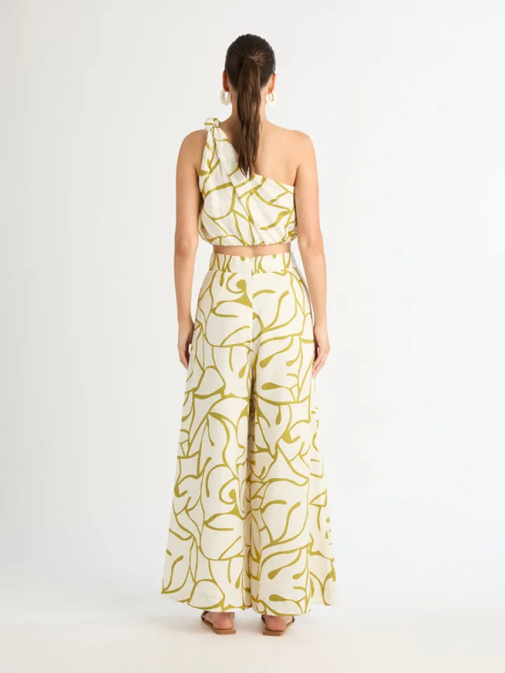 Woman SHEIKE Organics Top