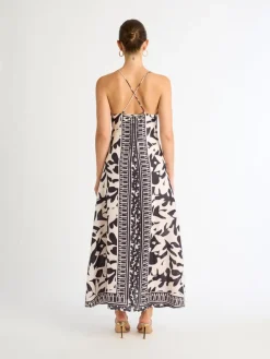 Woman SHEIKE Sao Paulo Dress