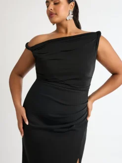 Woman SHEIKE Stella Maxi Dress